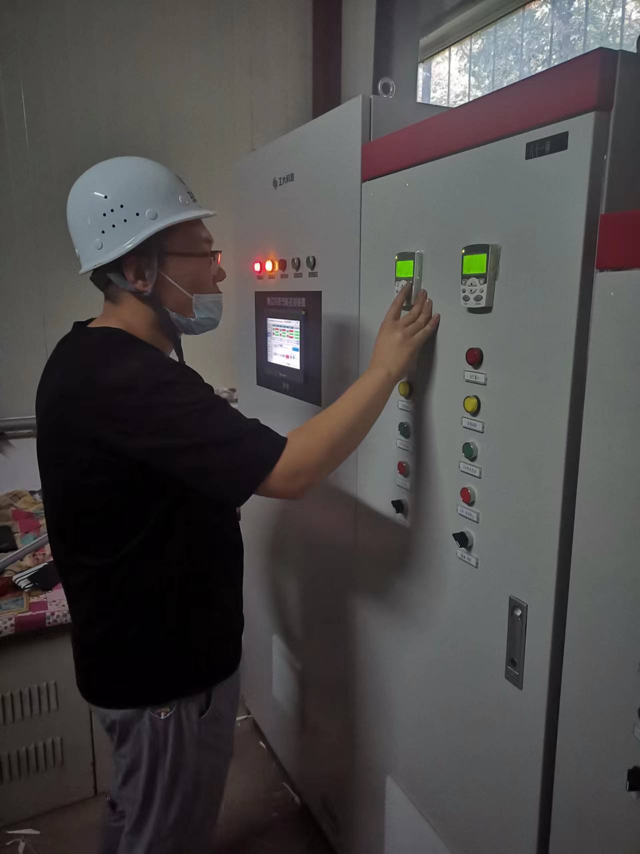 【国庆坚守，此刻我在岗】9001诚信金沙人全力备战今冬供暖（三）(图1)